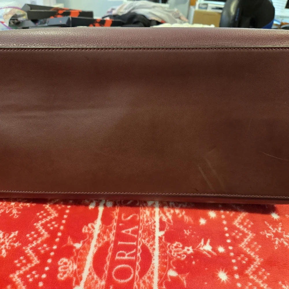 Michael Kors Avril Extra-Large Leather and Suede Tote Bag Red - Picture 6 of 12